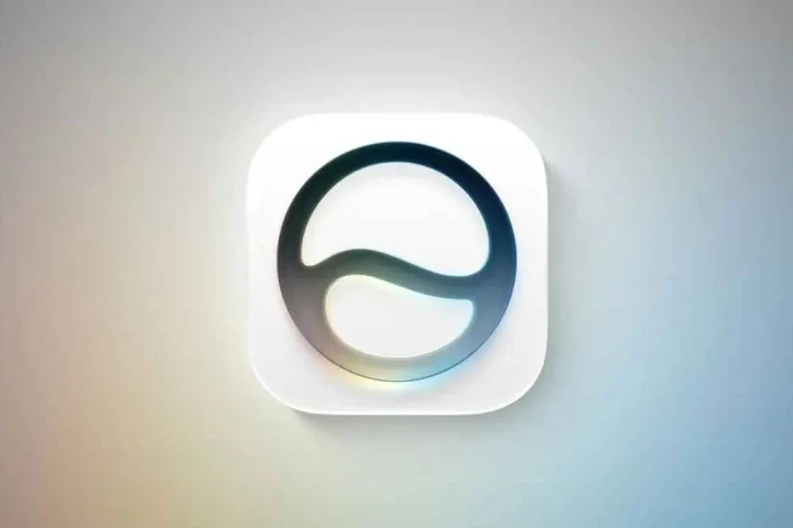 Apple Launches iOS 27 with AI-Powered Siri