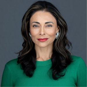 10 Visionary Women Leaders Shaping the Future of Business and Innovation 10 Sol Rashidi — Chief AI Officer and AI Strategist Visionary Women
