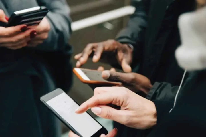Will removing algorithmic sorting improve social media