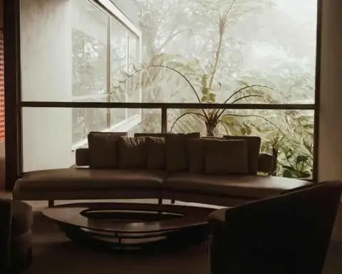 The Quiet Architecture of Less Minimalism 2.0 and the Practice of Intentional Living